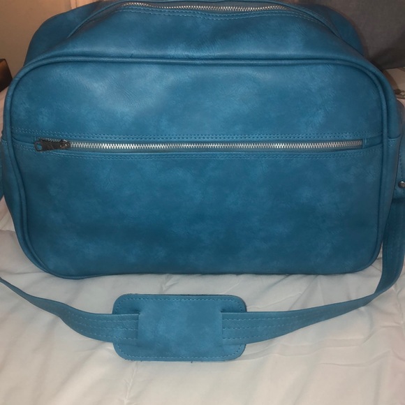 VINTAGE Blue Leather Weekend Bag. - Picture 5 of 8